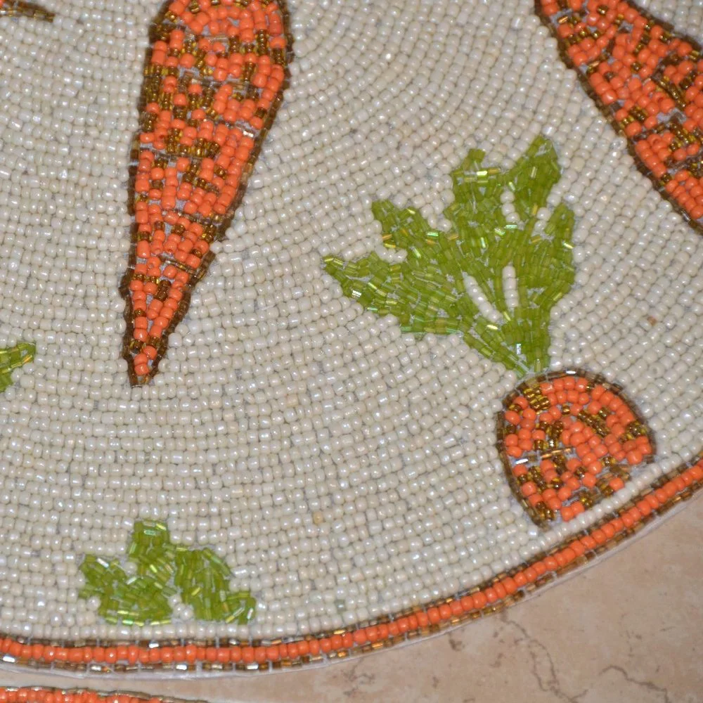 6 ISAAC MIZRAHI CARROT SPRING SUMMER EASTER CRYSTAL PLACEMAT CHARGER CENTERPIECE